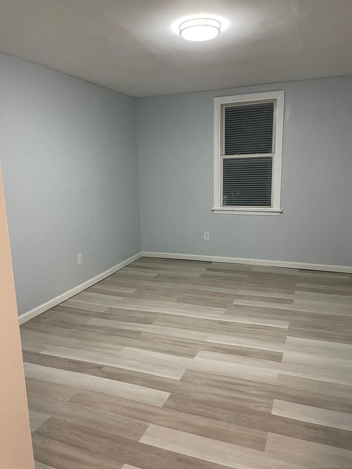 42 Blinman St - Photo 3 of 11
