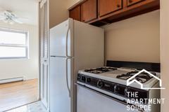 660 W Wrightwood Ave #304 - Photo 1 of 1