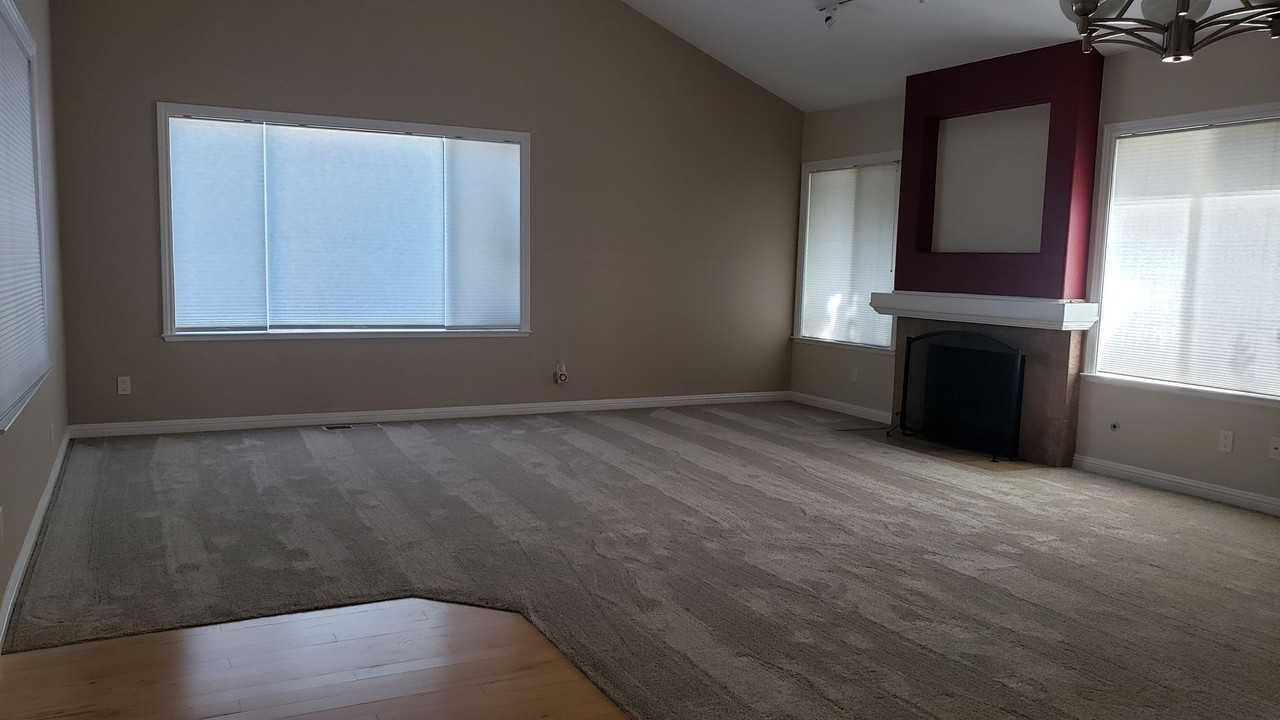3138 Gulfstream St - Photo 5 of 37