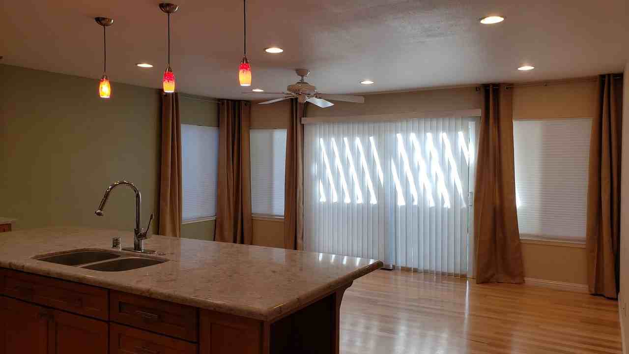 3138 Gulfstream St - Photo 7 of 37