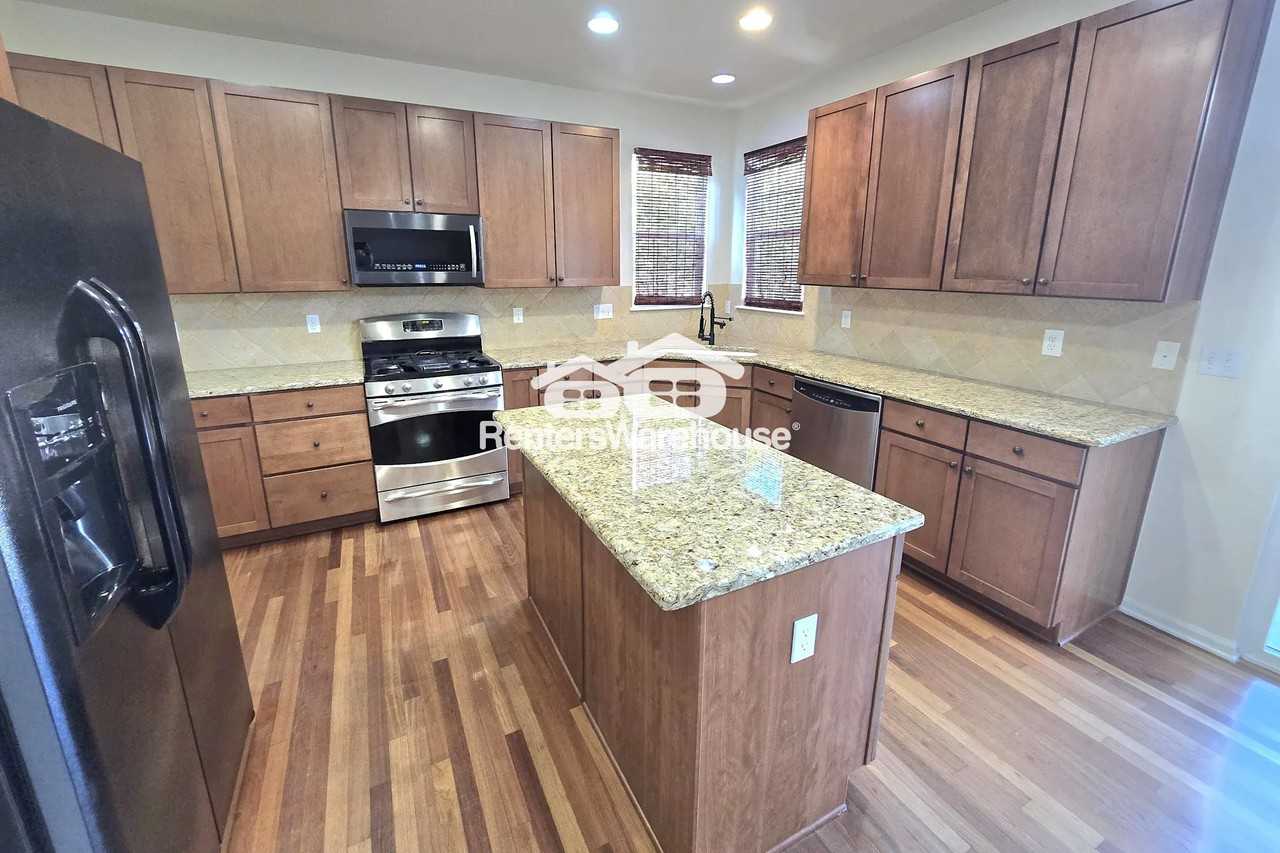 23861 E Garden Dr - Photo 3 of 21