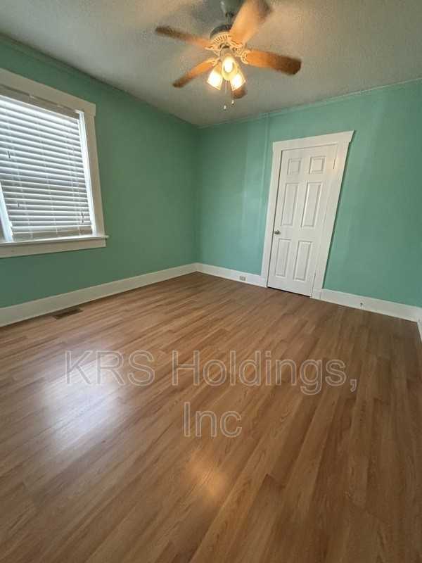 2526 Keller Ave - Photo 6 of 7