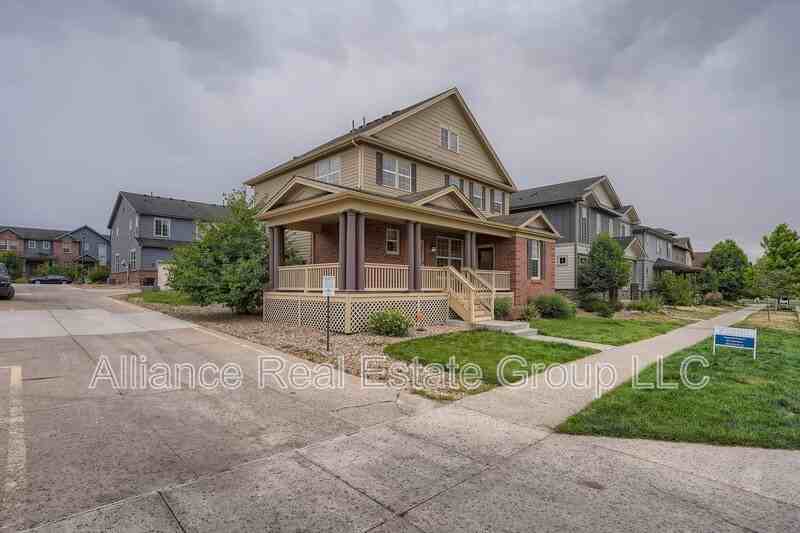 4957 S Addison Way - Photo 2 of 17