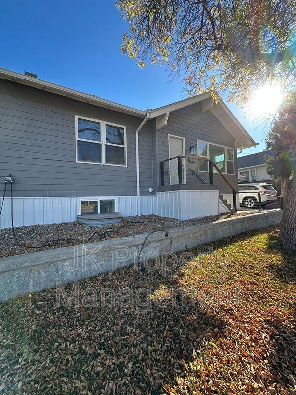 7 21st St S - Photo 2 of 47