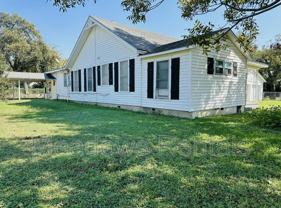 301 S Bordon St - Photo 1 of 1