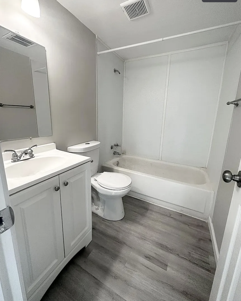 405 Woodland Ave #A - Photo 4 of 7