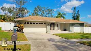 featured image of 215 Meadowcross Dr