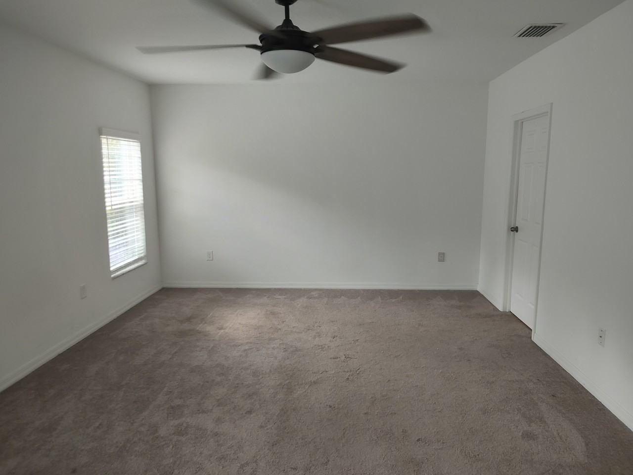 18858 Alfaro Loop - Photo 7 of 22