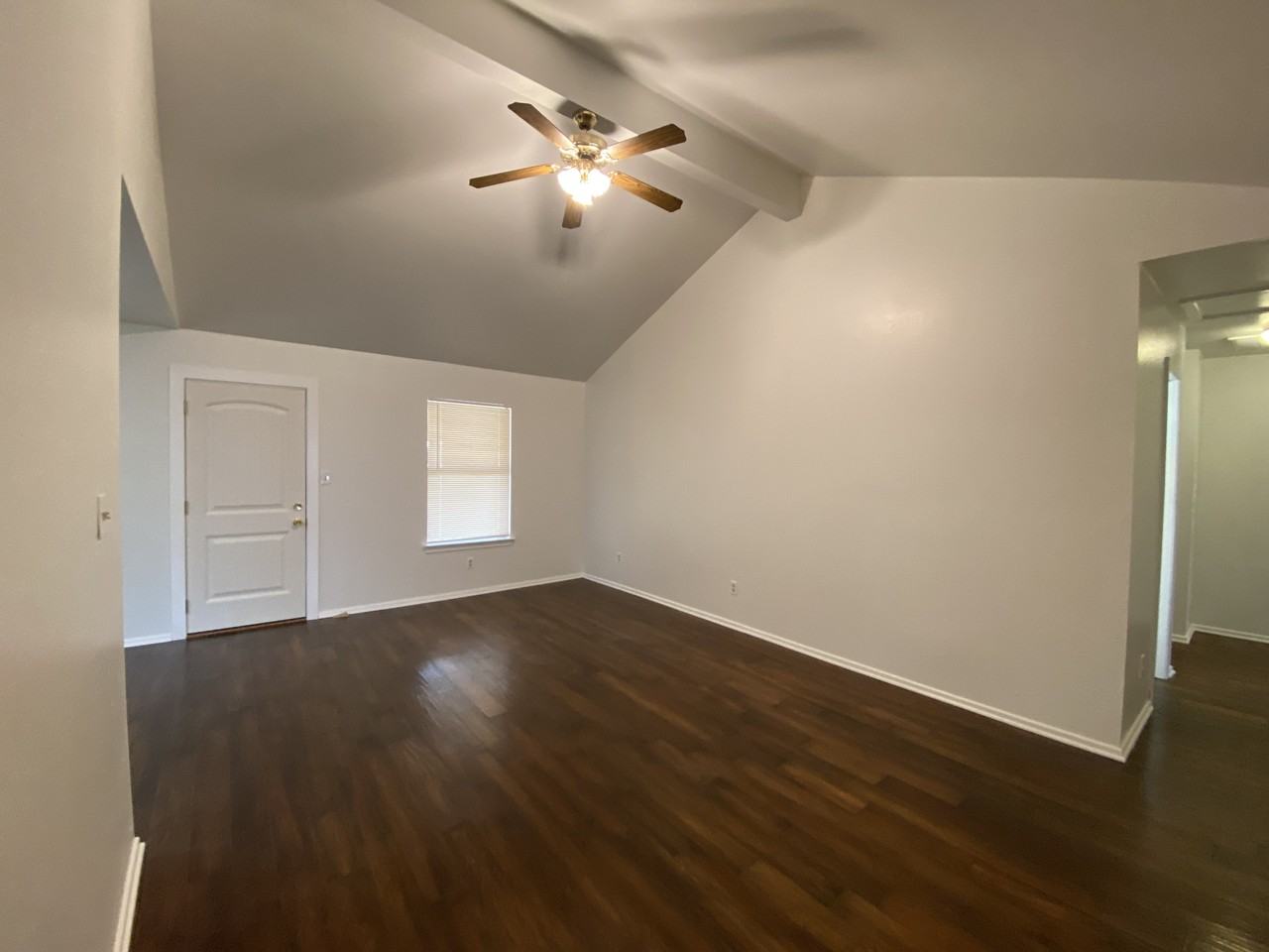 1519 Jami Dr - Photo 3 of 13