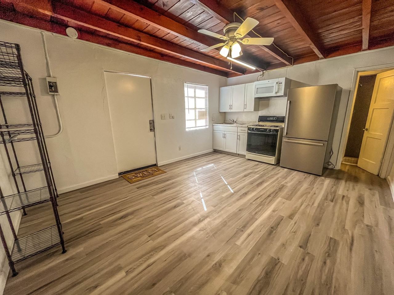 2519 N Estrella Ave - Photo 3 of 9