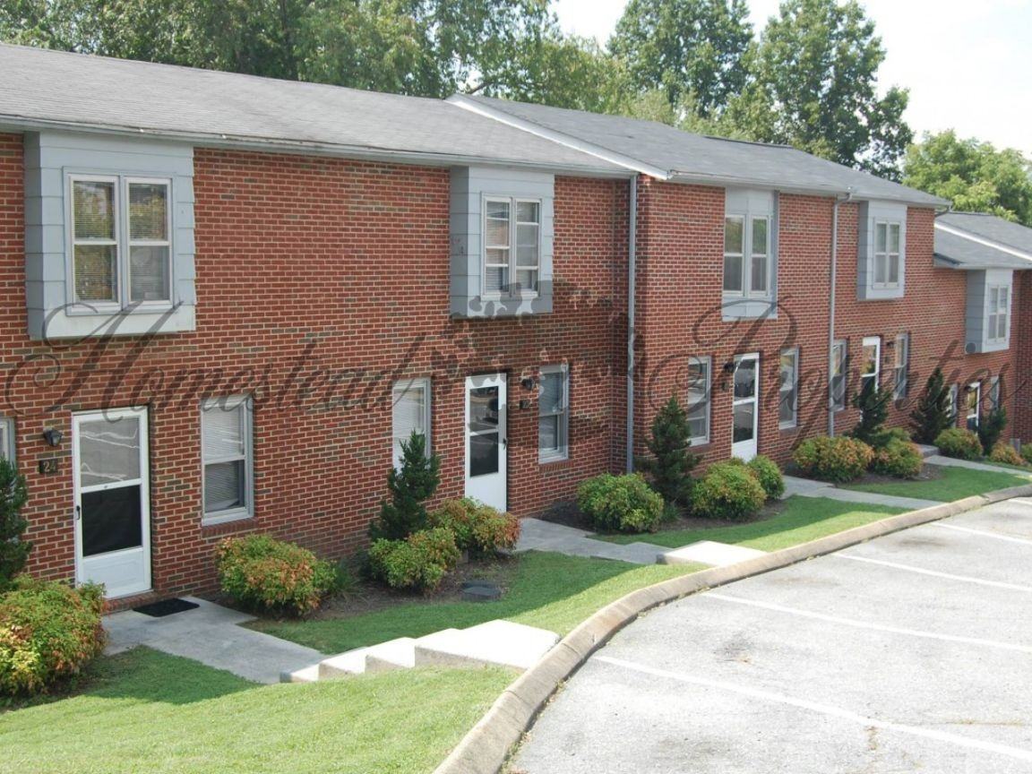 1500 Seminole Dr - Photo 2 of 37