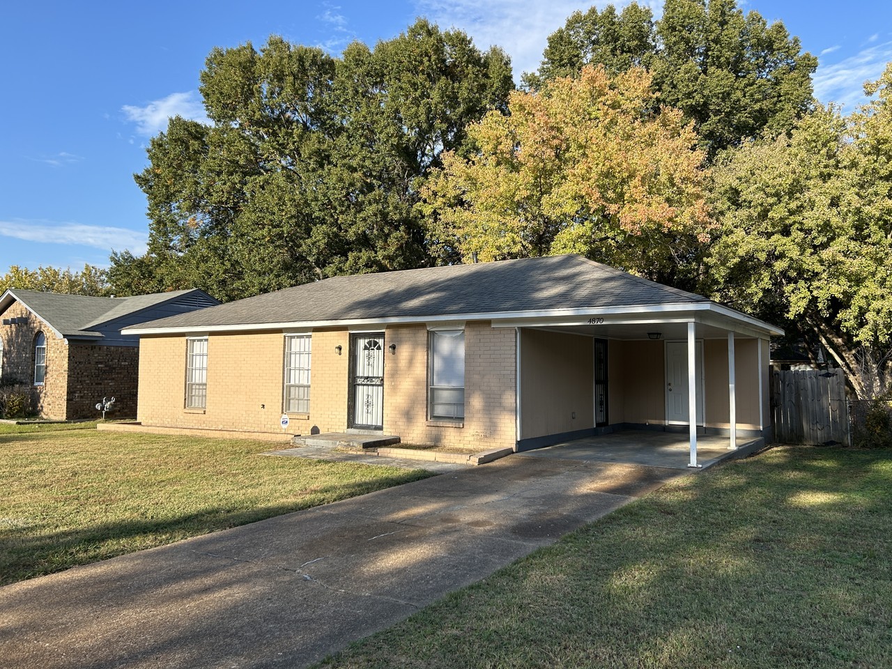 4870 Applestone St - Photo 2 of 18
