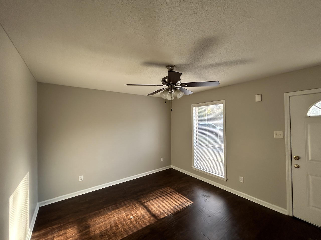 4870 Applestone St - Photo 3 of 18