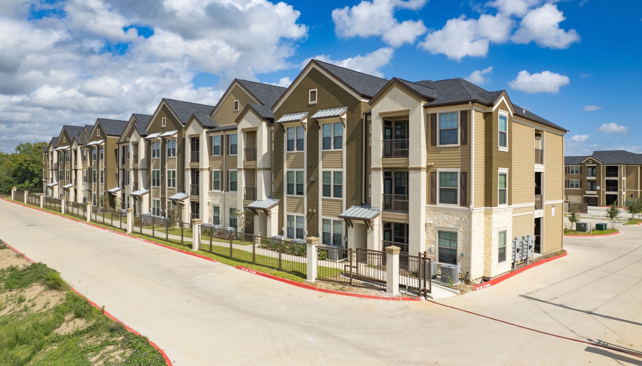 Welcome to Grand Bay Apartments! - Photo 5 of 20