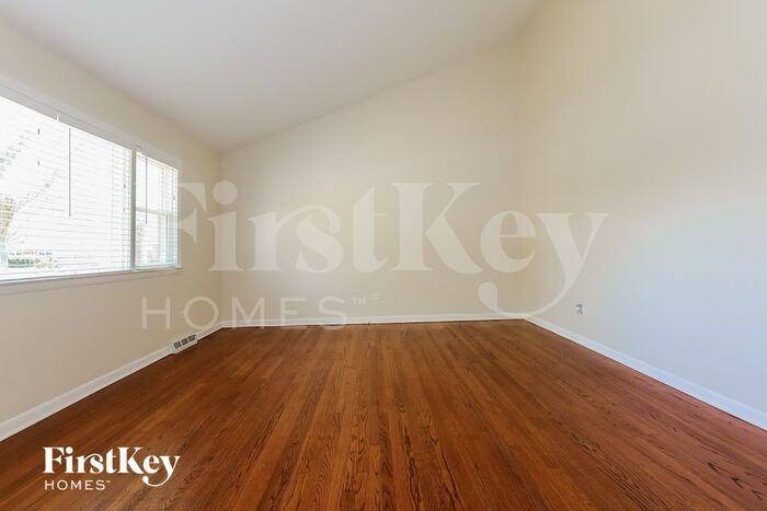 3815 212th Pl - Photo 3 of 15
