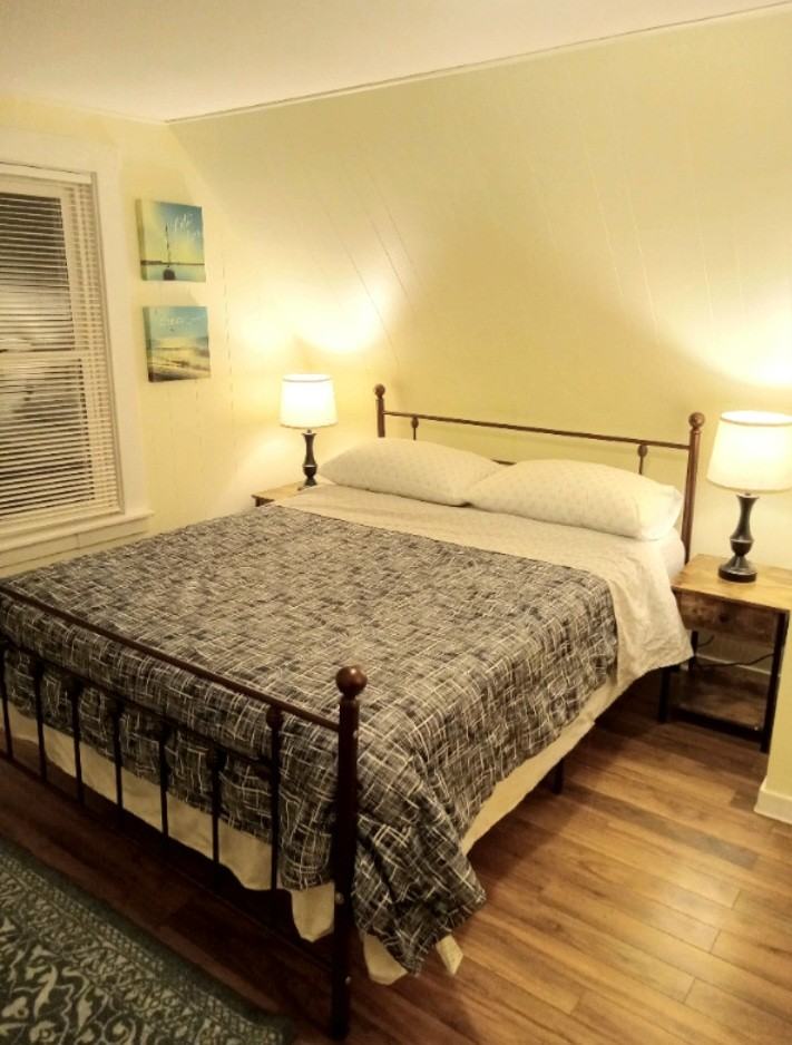 130 Granville Street - Photo 2 of 19