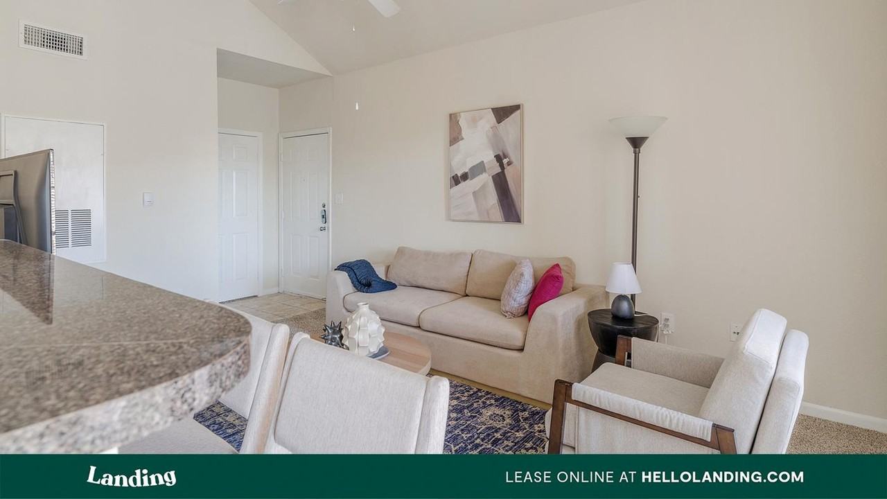 11144 Fuqua St - Photo 5 of 50