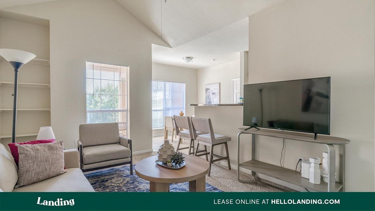 11144 Fuqua St - Photo 7 of 50