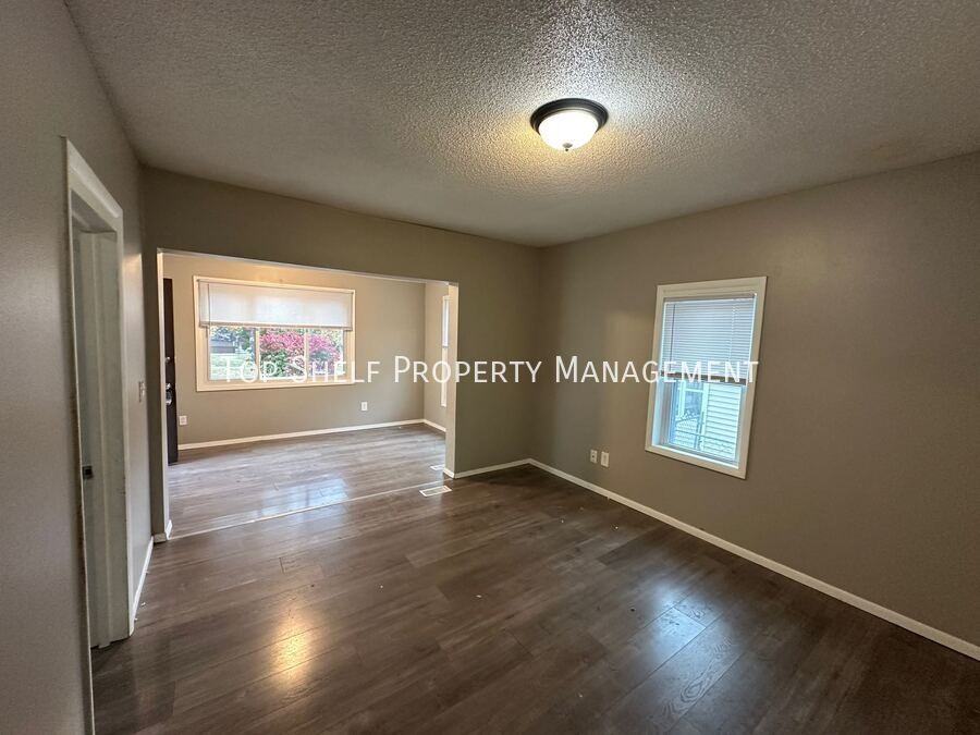 3114 4th St - Photo 2 of 9