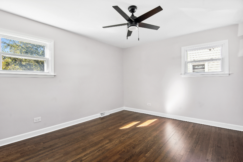 1104 Elizabeth St - Photo 2 of 19