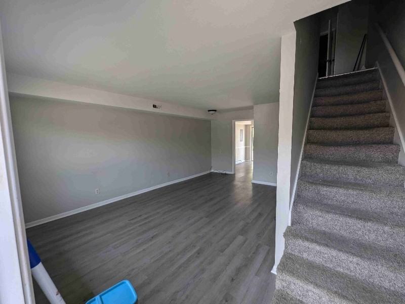 102 Barcelona Ct #102 - Photo 3 of 6