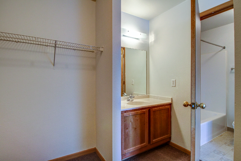 3450 Haleh Cir Se #3450J - Photo 3 of 7