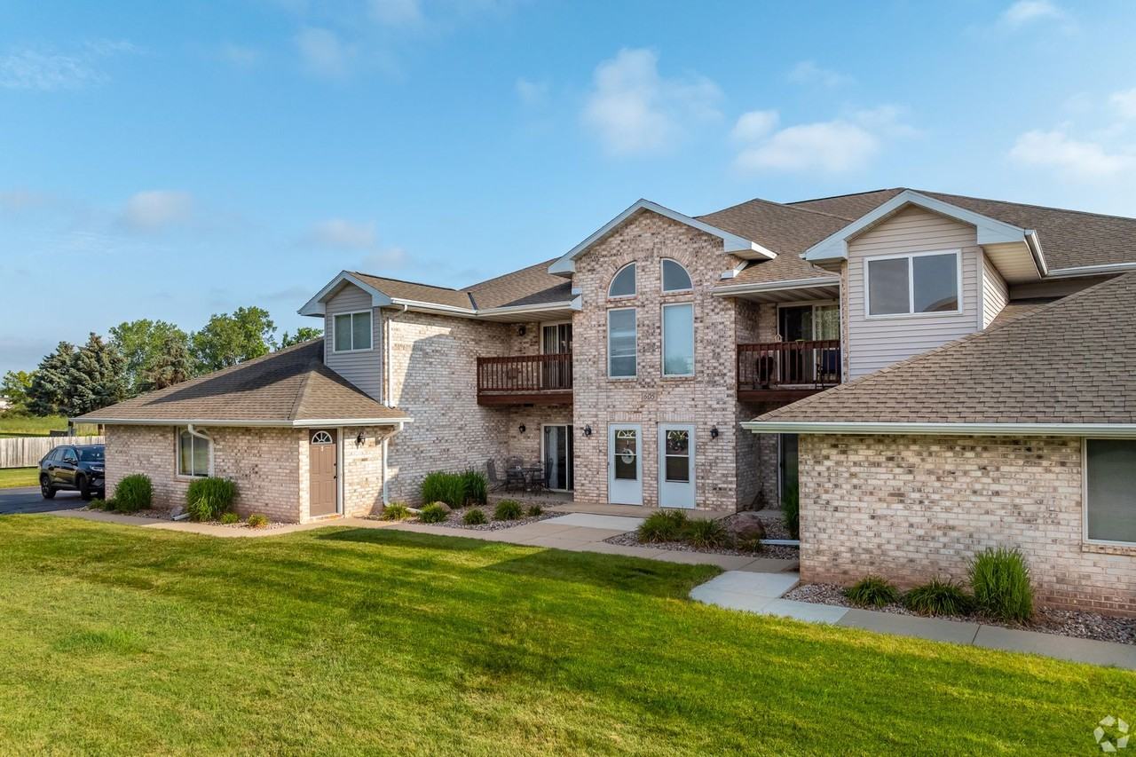 Trumpeter Trails - Photo 2 of 10