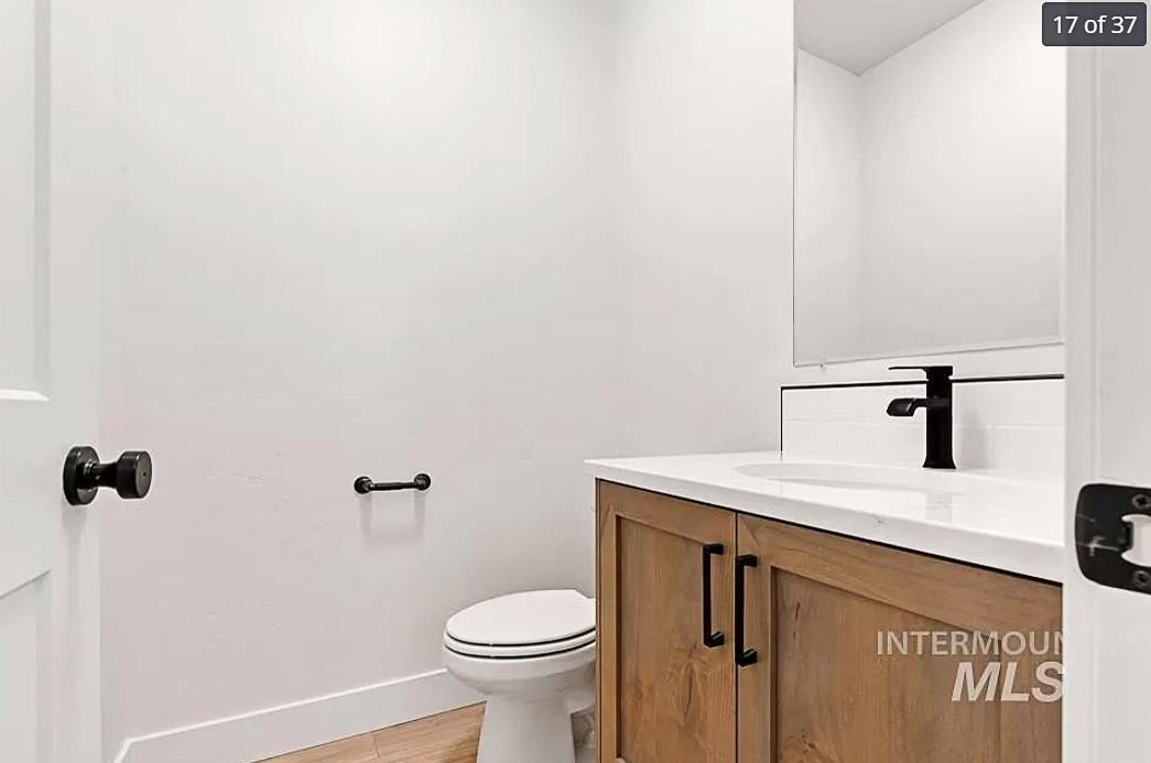 204 Ne 3rd St #204 - Photo 3 of 20