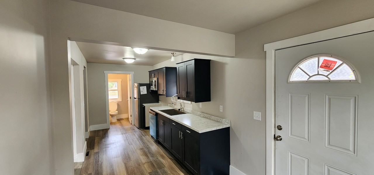 1045 11th St #NA - Photo 3 of 14