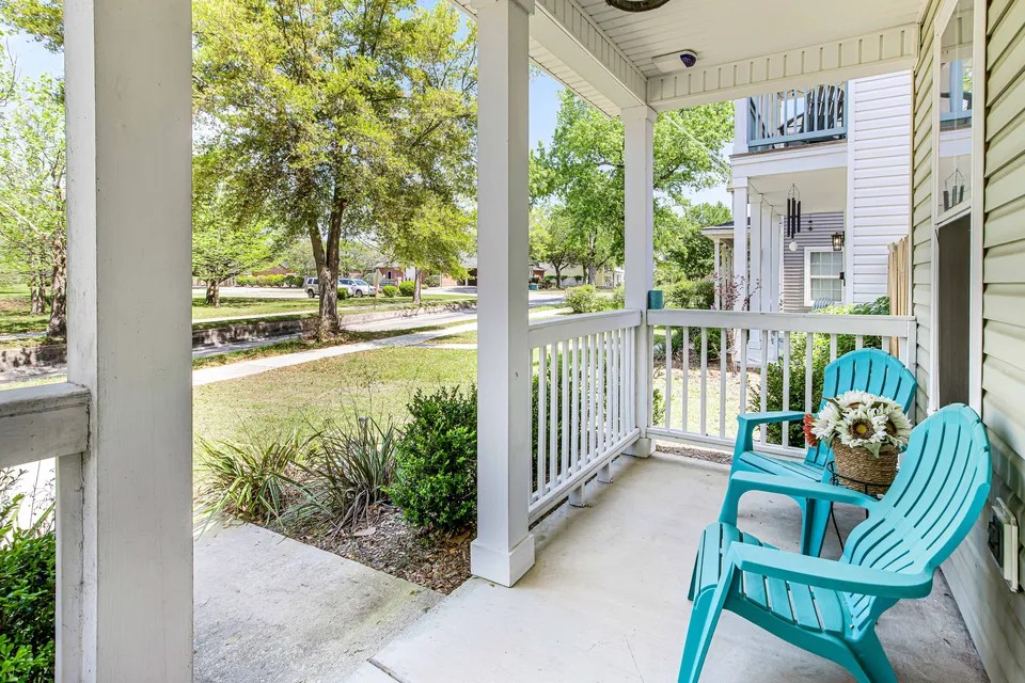 619 East Henry Street #NA - Photo 3 of 32