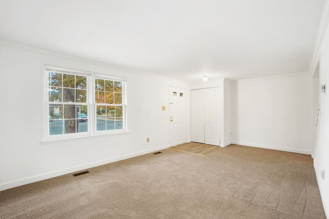 13221 Black Walnut Ct - Photo 6 of 30