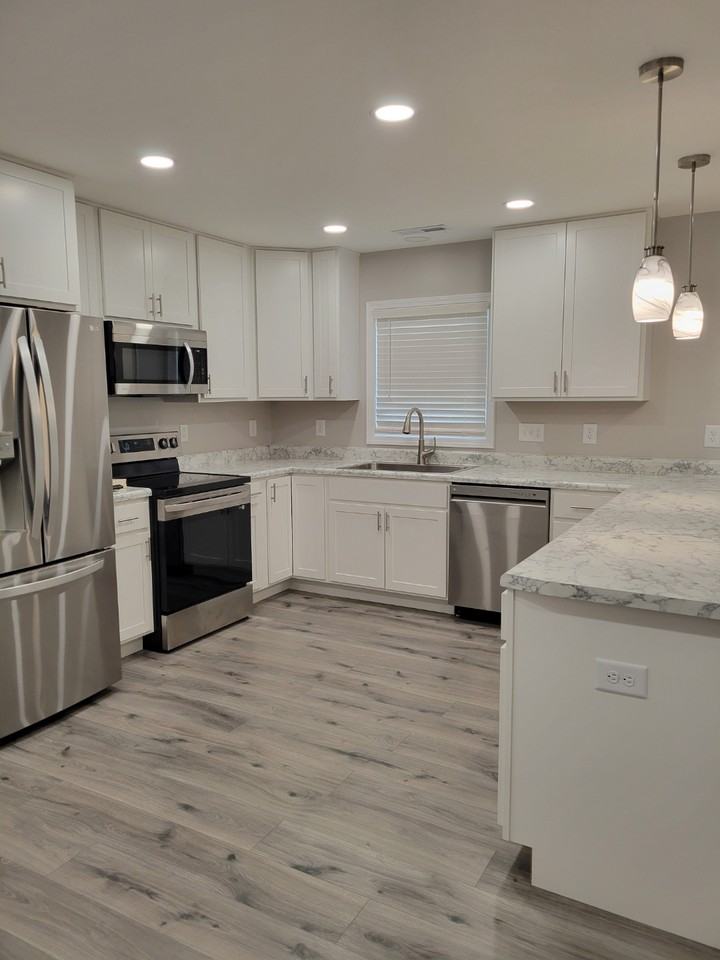 216 W High St #216WHIGHST - Photo 3 of 14