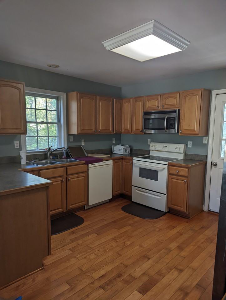 4777 Fleming Rd #NA - Photo 3 of 6