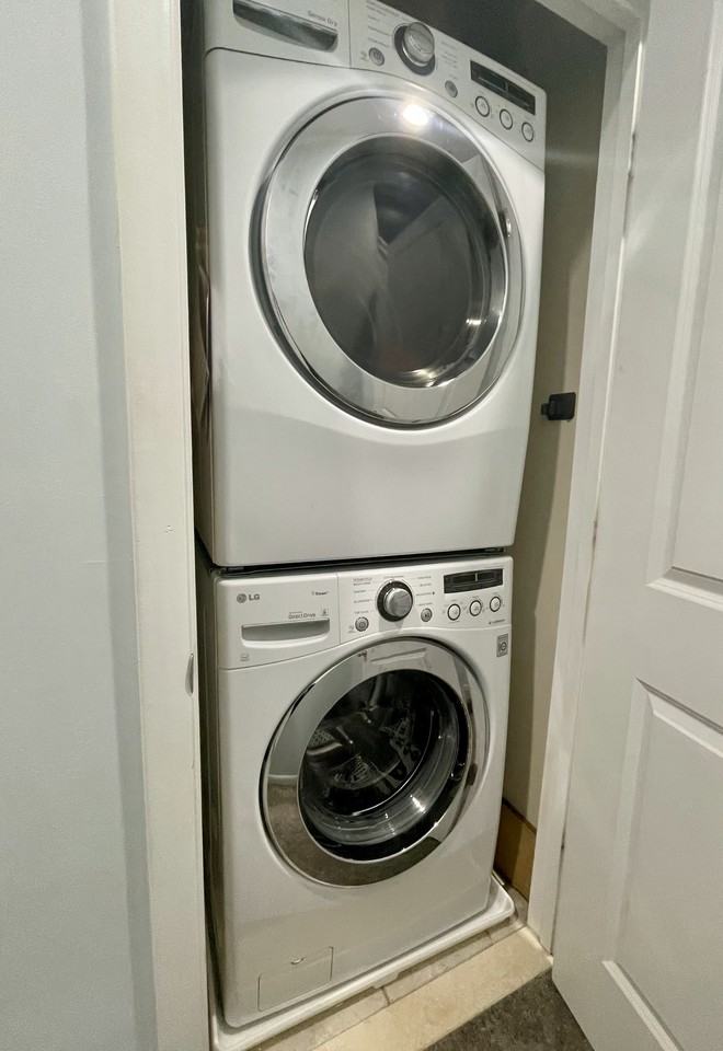 5705 45th Ave - Photo 5 of 24