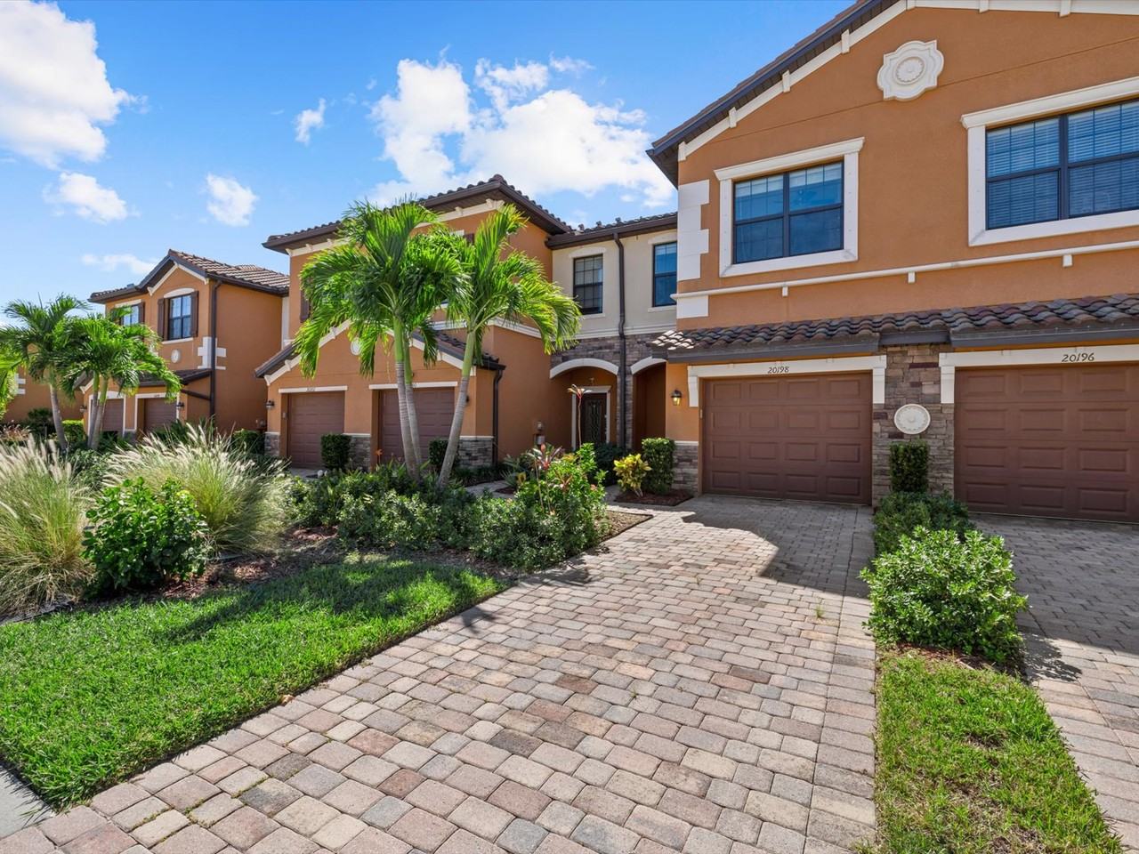 20198 Lagente Circle #20198 - Photo 3 of 30