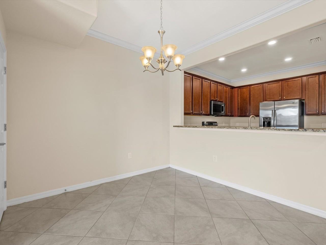 20198 Lagente Circle #20198 - Photo 6 of 30