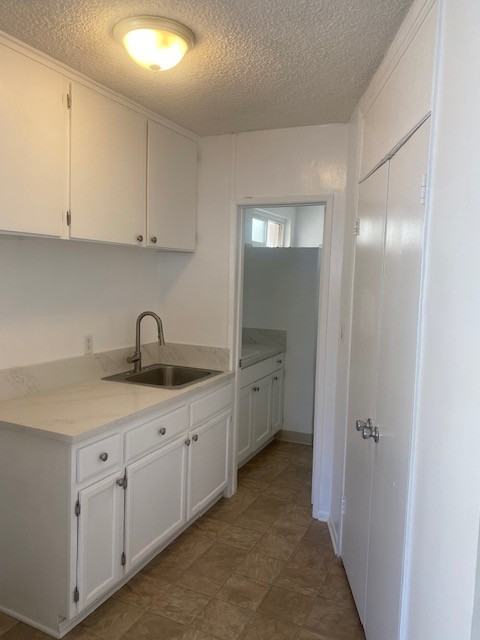 715 Ocean Front Walk #3 - Photo 3 of 7