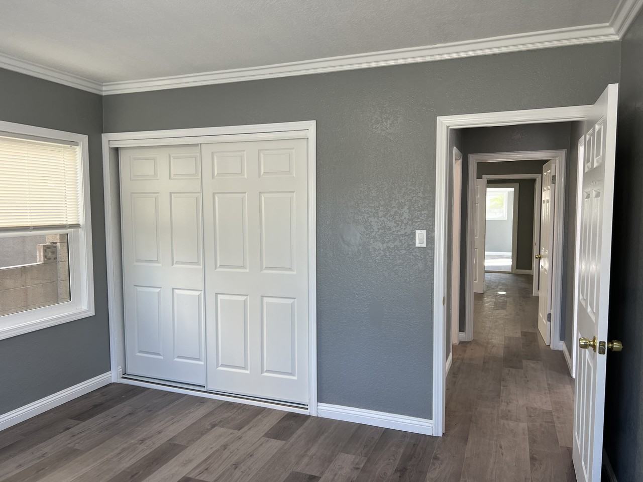 1305 S Flower St - Photo 2 of 10