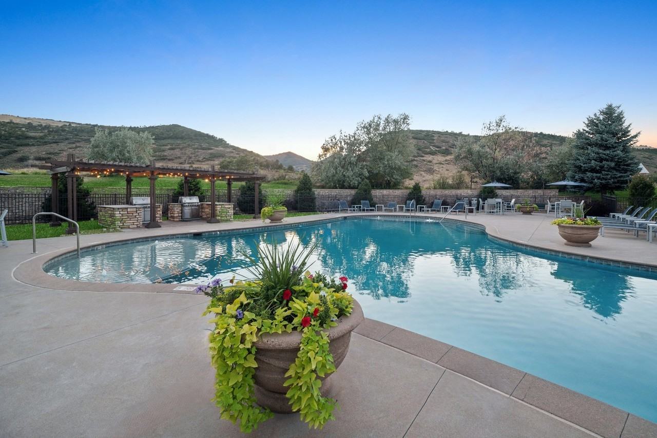 Dakota Ridge - Photo 6 of 36