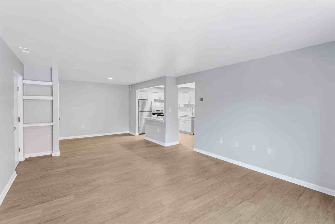 Columbia Glade - Photo 5 of 50