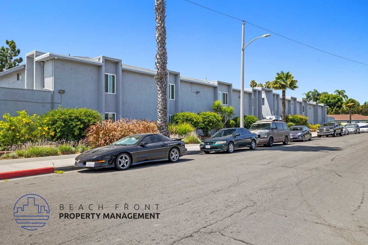 2750 W. Yale Ave. - Photo 2 of 5