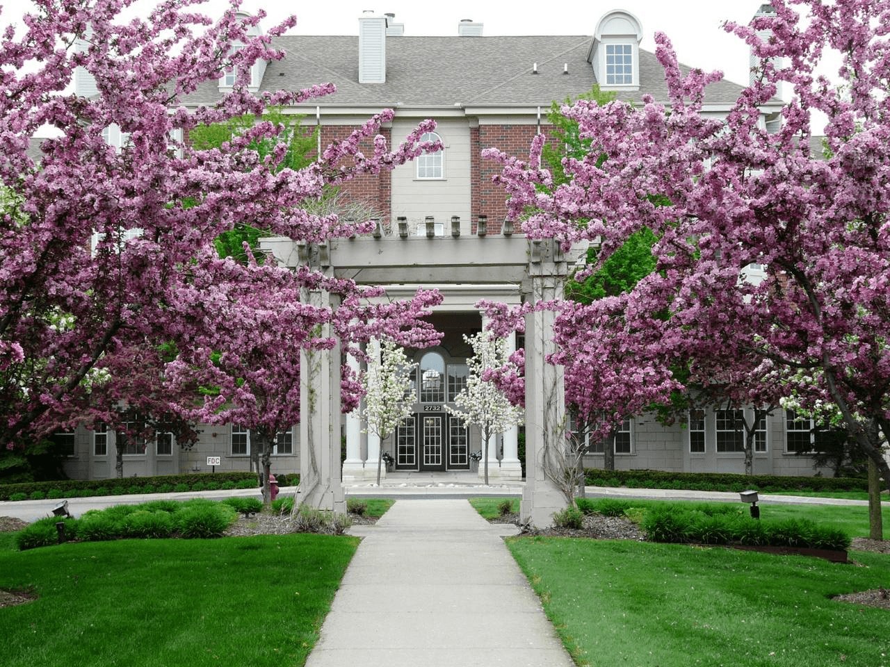 Regents Club of Troy - Photo 3 of 50