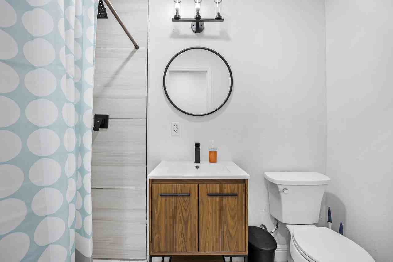 Cameron St - Photo 2 of 10