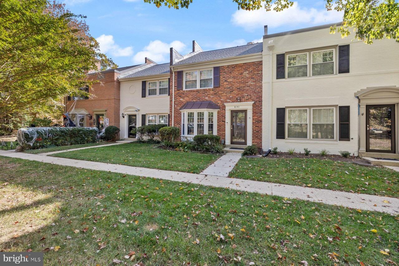 8141 Carrleigh Pkwy - Photo 2 of 37