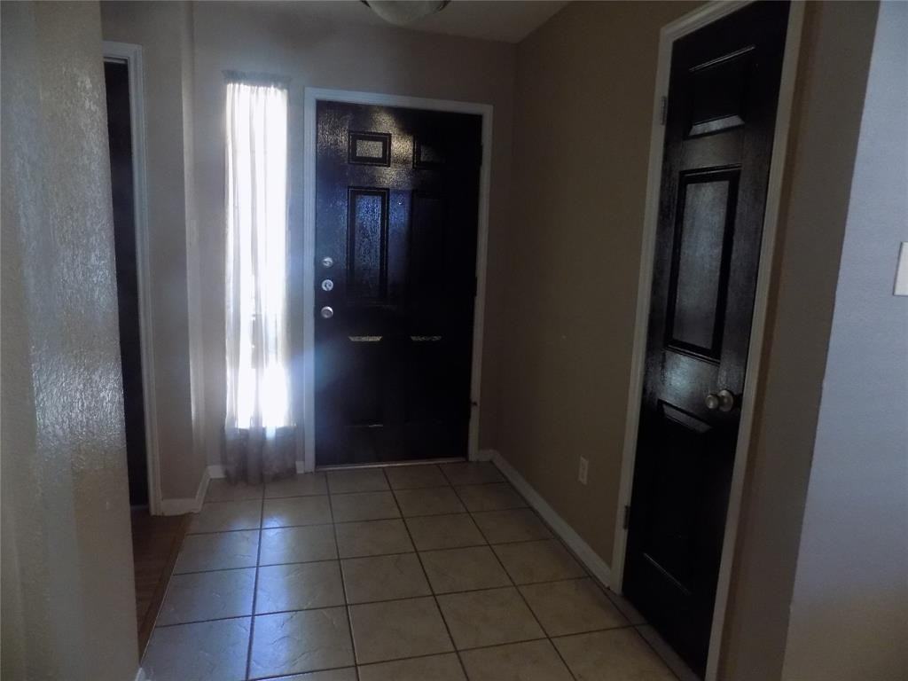 412 Katy Xing - Photo 3 of 8