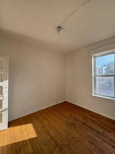 277 Balmoral St #C - Photo 2 of 4