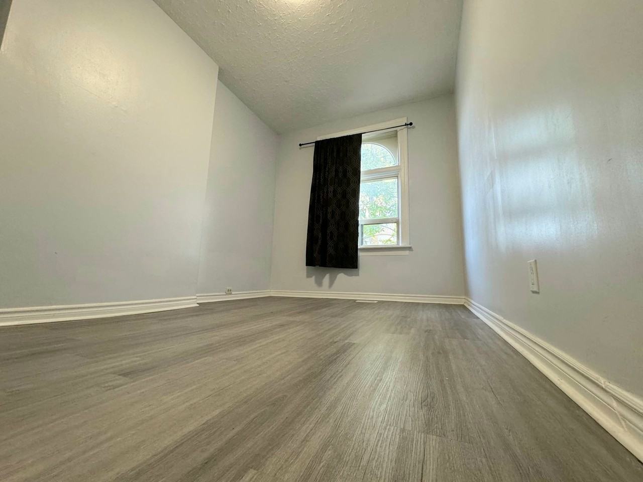 2 Emerson Avenue - Photo 5 of 9