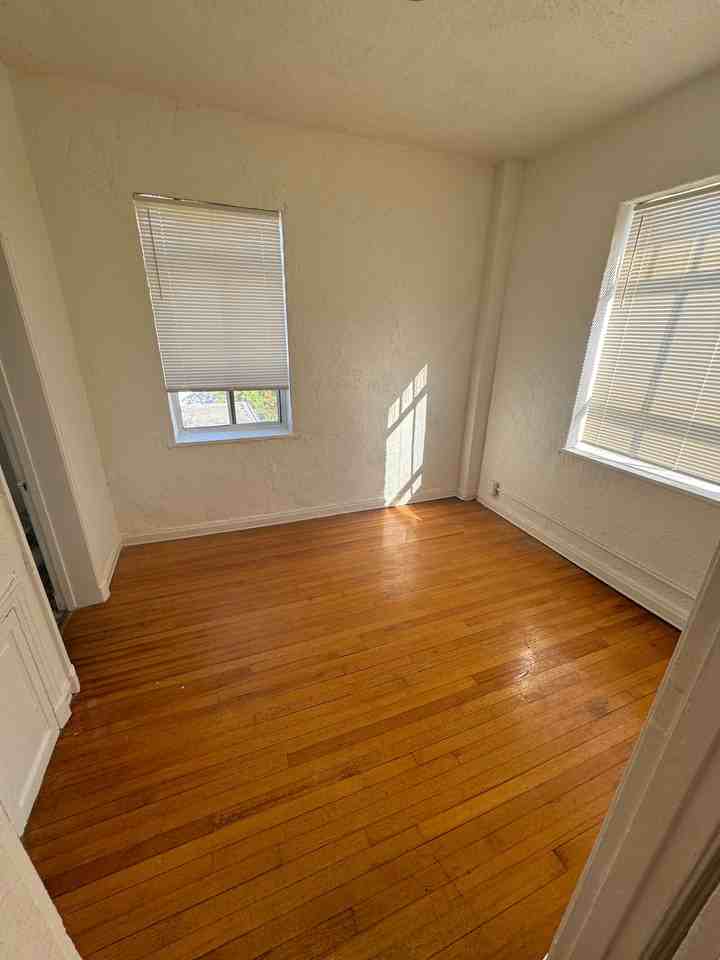 BERKLEY APARTMENTS - Photo 3 of 50