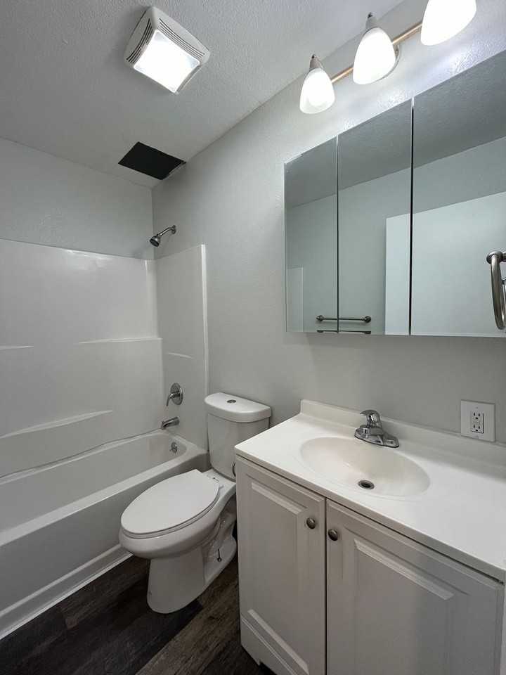 Garden Living Homes - Photo 3 of 9