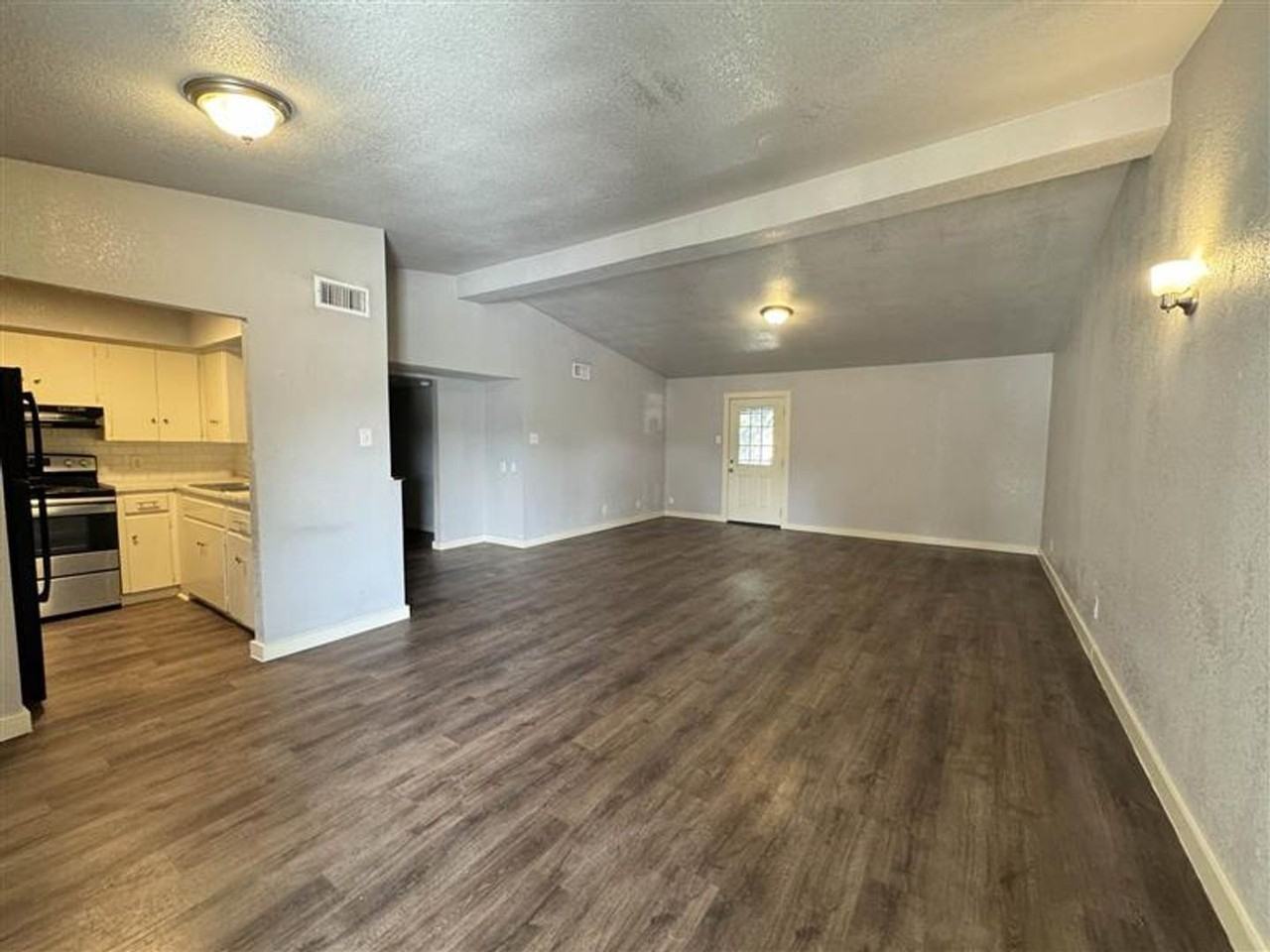 520 Gentleman Rd - Photo 2 of 22